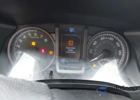 2017 Toyota Tacoma Trd Sport z USA, uszkodzony, nr VIN 3TMCZ5AN5HM089311